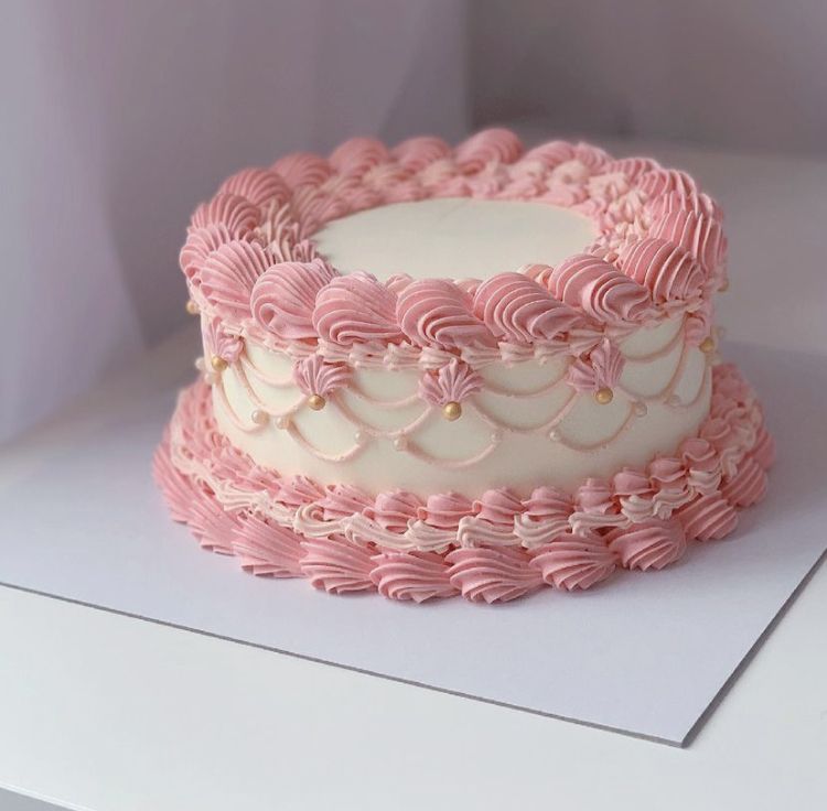Strawberry Delight Cake