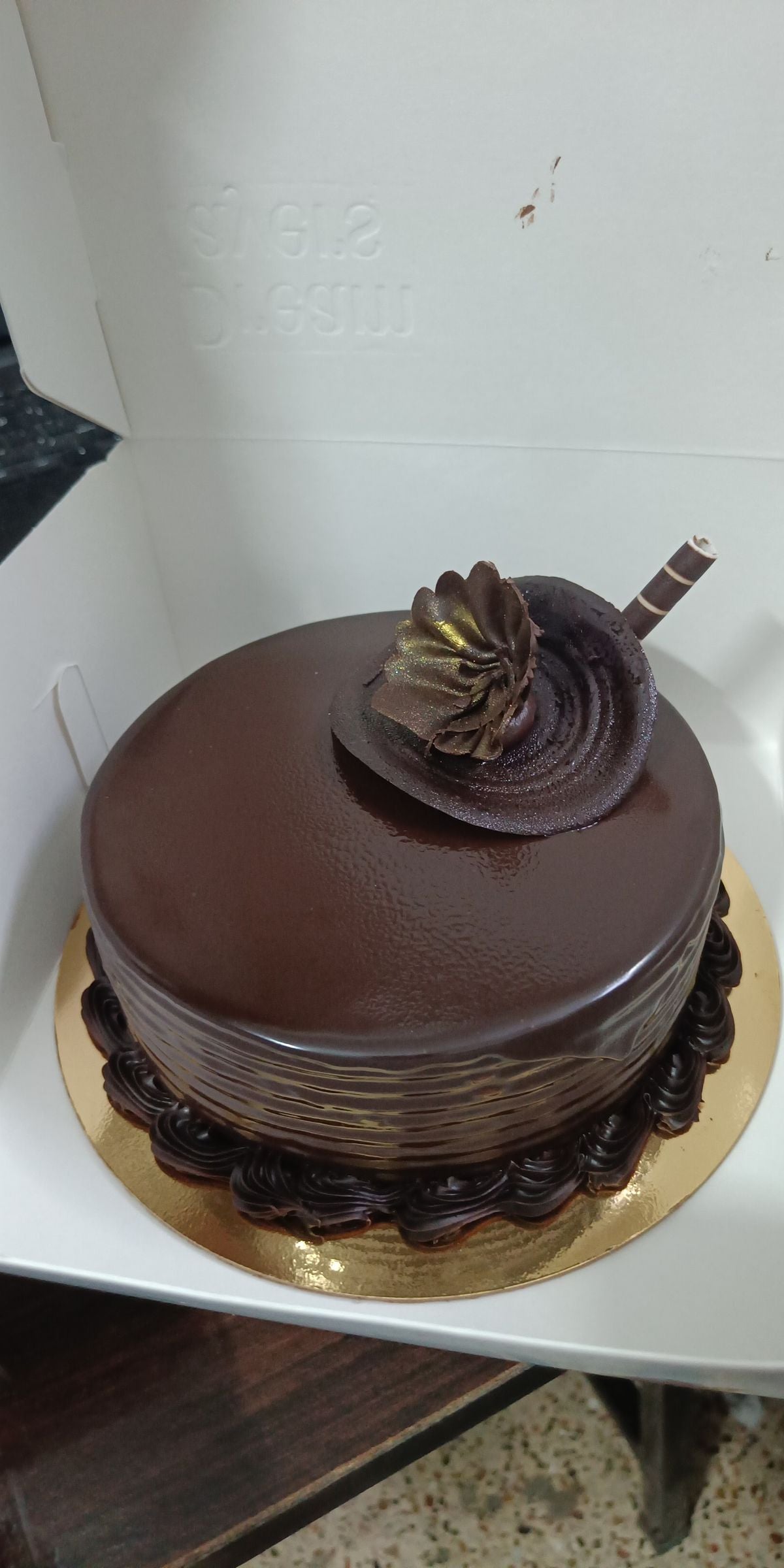 Chocolate truffle cake