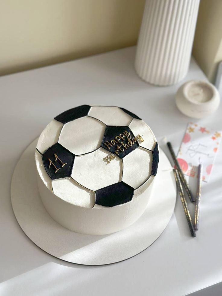 Football theme cake for football lovers