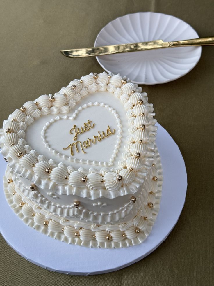 Heart-shaped wedding cake