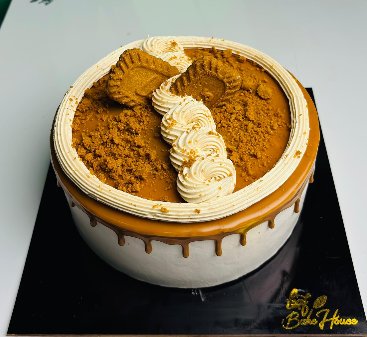 Lotus Biscoff Cream Cake