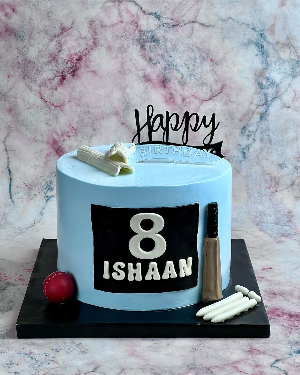 Cricket theme cake